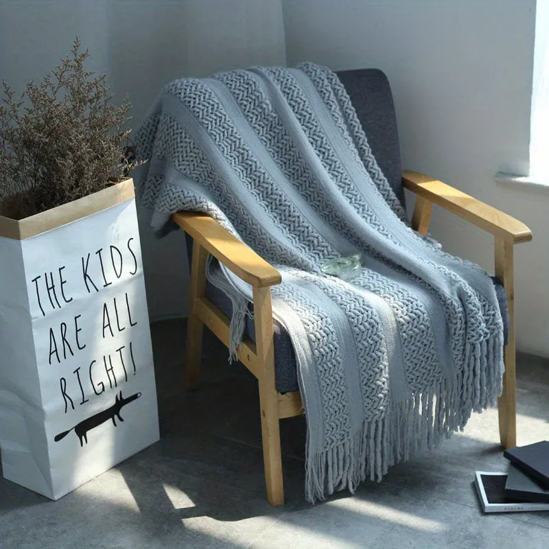 1pc Soft & Cozy Textured Throw Blanket - Vintage Decorative Knitted Design for Couch, Bed, Farmhouse & Home Decor - Perfect for Snuggling Up on Chilly Nights