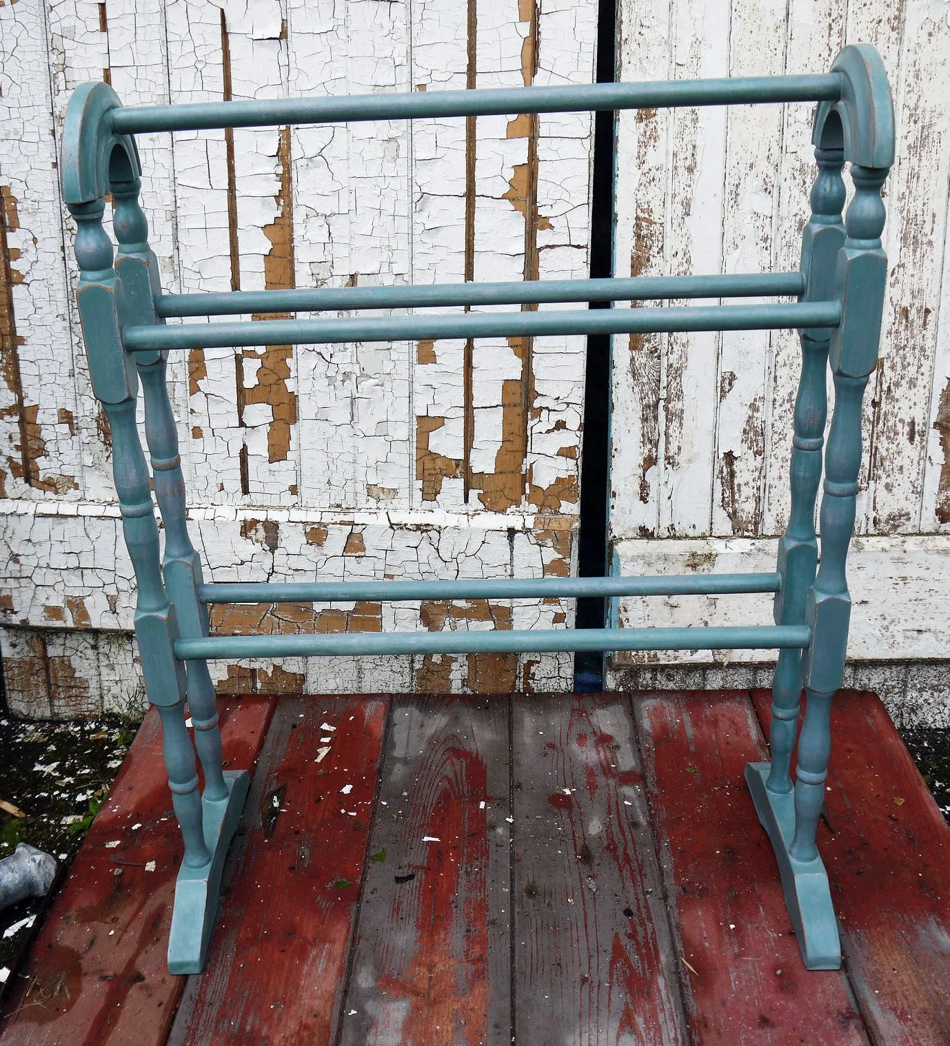 Shabby Chic Vintage towel rail drying rack hand painted in Miss Mustard Seed milk paint
