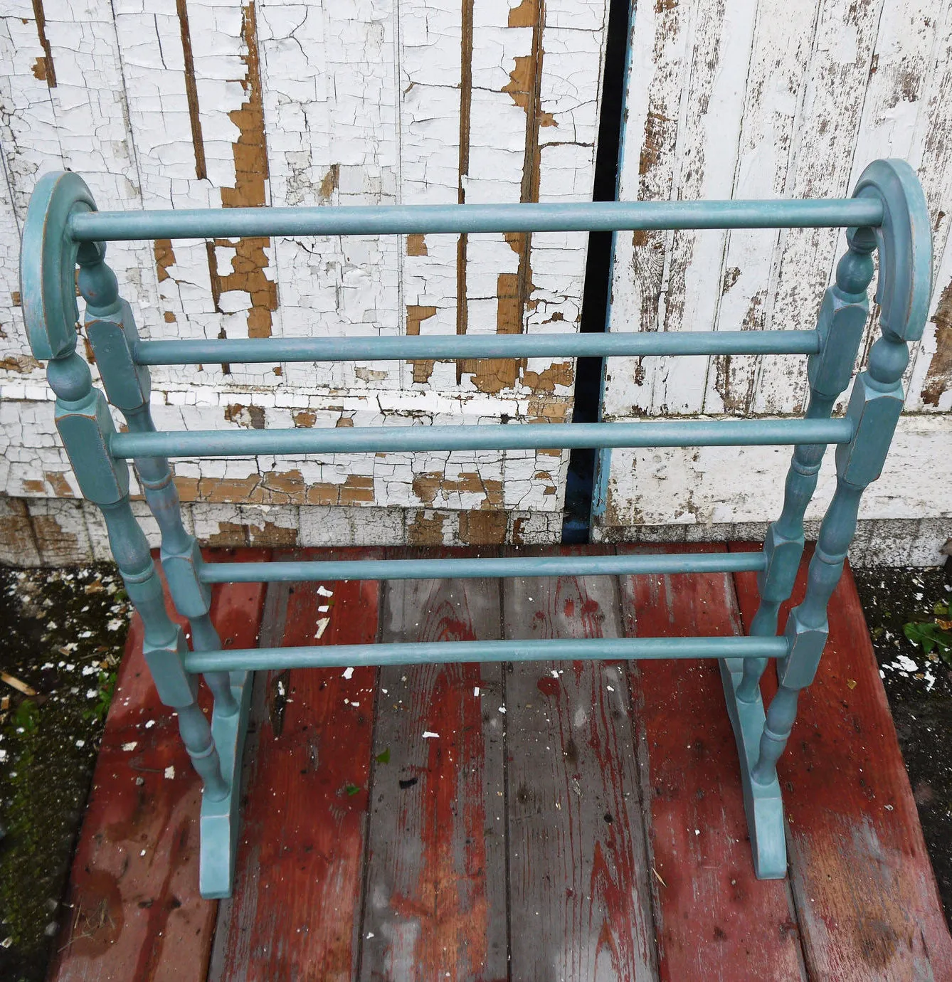Shabby Chic Vintage towel rail drying rack hand painted in Miss Mustard Seed milk paint