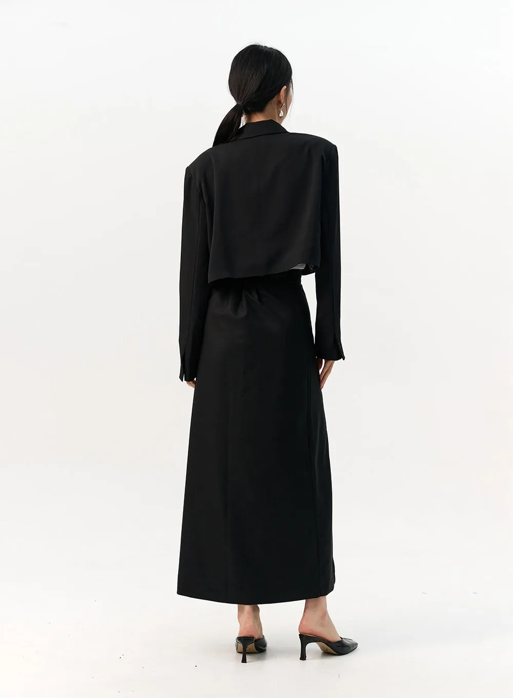 Solid Single Button Crop Jacket IO320